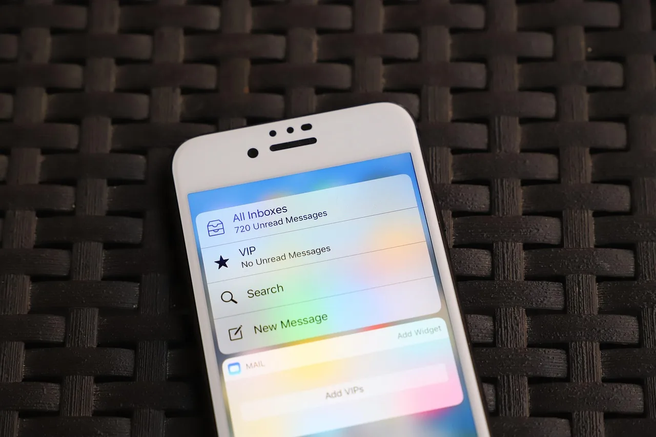iphone, smartphone, social media, phone, mobile phone, icon, display, app, social networks, internet, social, email, mail, email, email, email, email, email. Business email compromise evidence: message fields, mailbox signs, and their limits