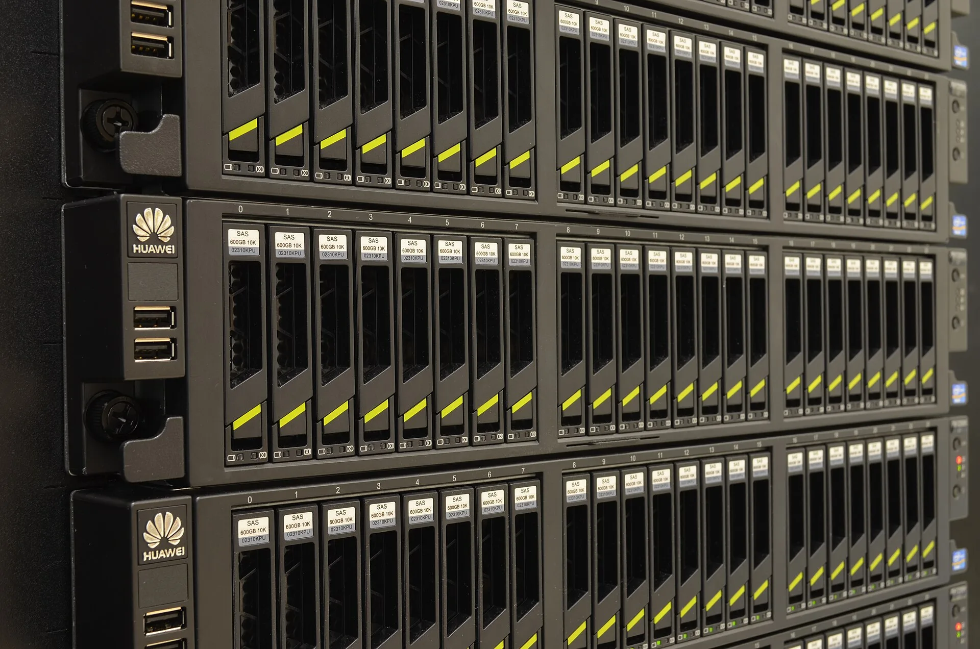 Huawei RH2288H V2 Rack Server. 7 takeaways on network security migration