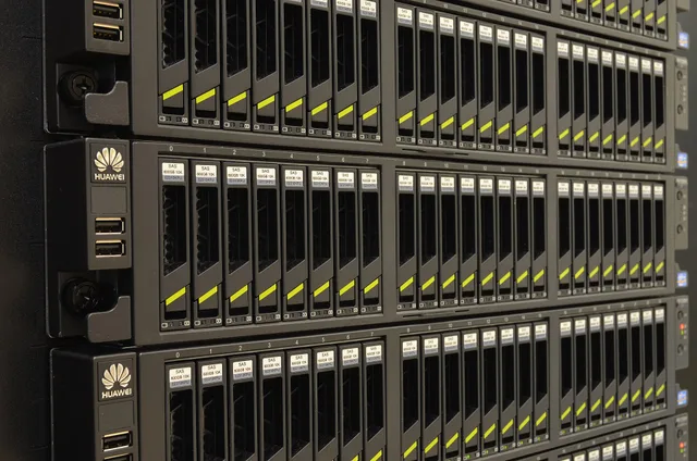 Huawei RH2288H V2 Rack Server. 7 takeaways on network security migration